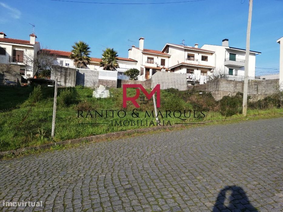 Terreno Para Construção De Moradia Em Banda - Campo, Valongo — Campo E Sobrado, Porto
