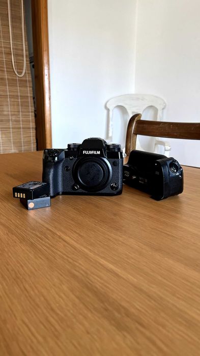 Fujifilm X-H1 e Grip + 2 baterias