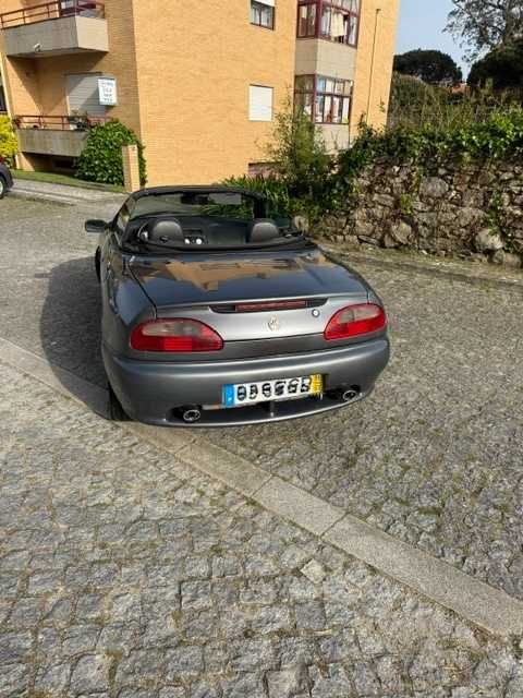 MG MGF — fotografia 5