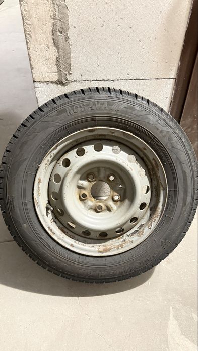 Диски з зимовою резиною на Hundai H100
