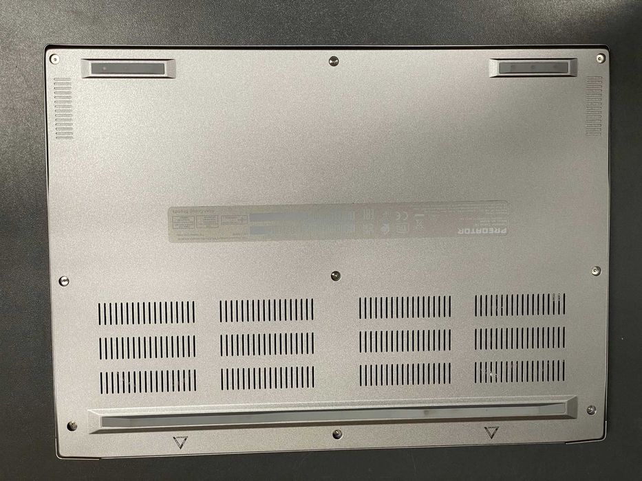 Predator Triton 14 i7-13700H RTX 4070 14''WQXGA 165Hz 16GB 1TB SSD W11