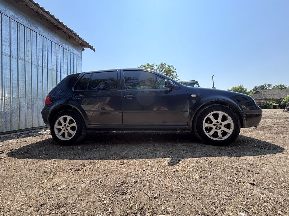 Продам Volkswagen Golf 4