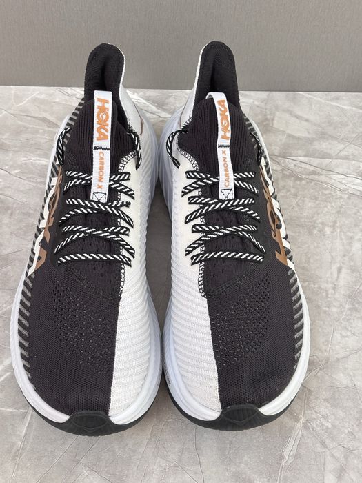 Hoka Carbon x 3