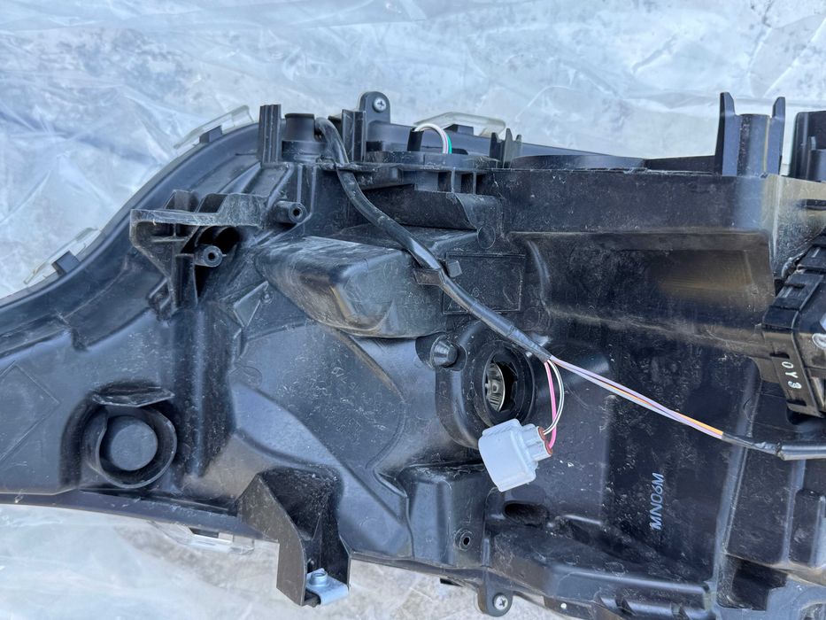 Lampa lewy przód Toyota RAV4 OE  LIFT