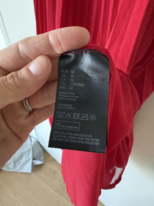 Sukienka plisowana H&M, stan bardzo dobry , rozmiar M