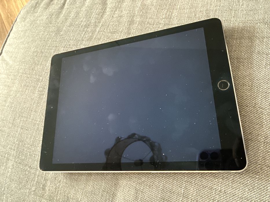 Apple iPad Air 2 w wersji Wi‑Fi + Cellular (LTE)