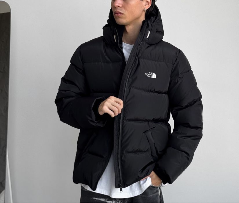 Зимовий пуховик від «The North Face»