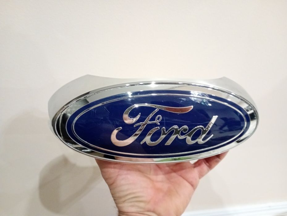 Sprzedam znaczek Ford Edge