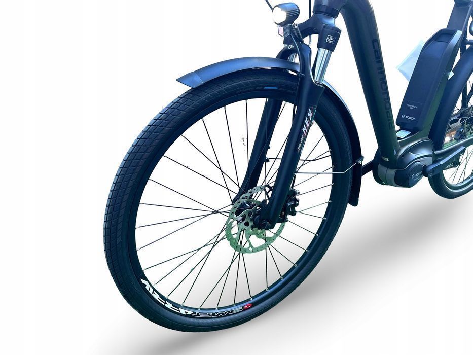 Rower elektryczny trekkingowy CANNONDALE MAVARO 60cm koła 27,5" BOSCH