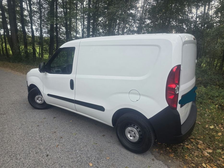 Sprzedam Fiata Doblo 1.6  2012