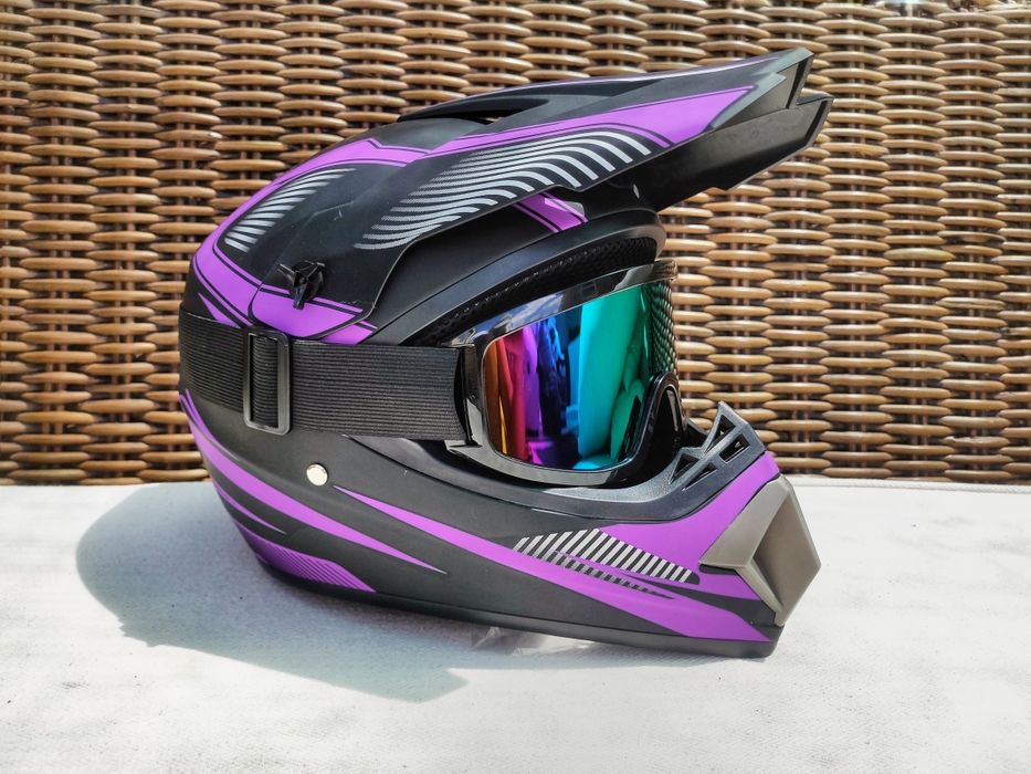 Кроссовый шлем Новый!