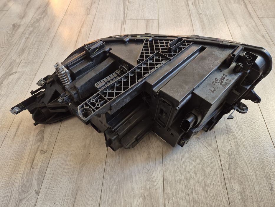 Фара Volkswagen Tiguan 2022-2024 Europe