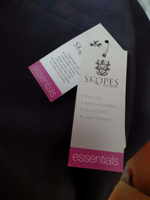 Spódnica do kolan klasyczna Skopes tailoring essentials 48S