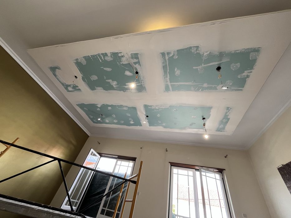 LV Renovations- Remodelação