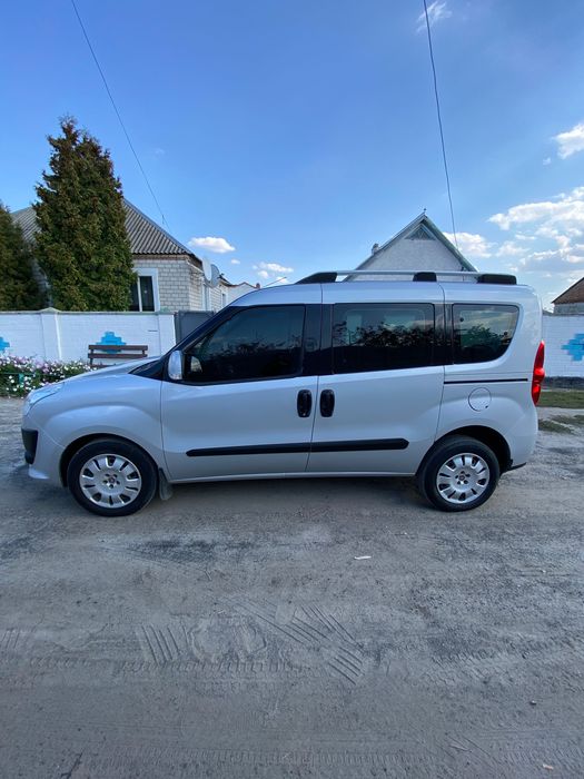 Fiat Doblo 2012 год,пассажир 7мест