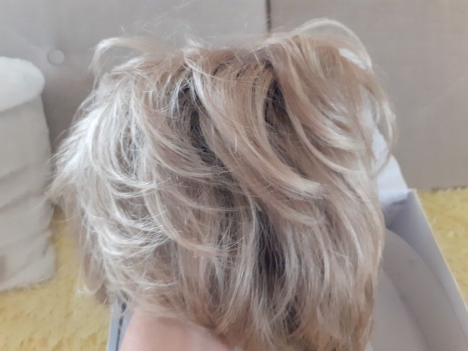 Peruka kolor blond Nowa