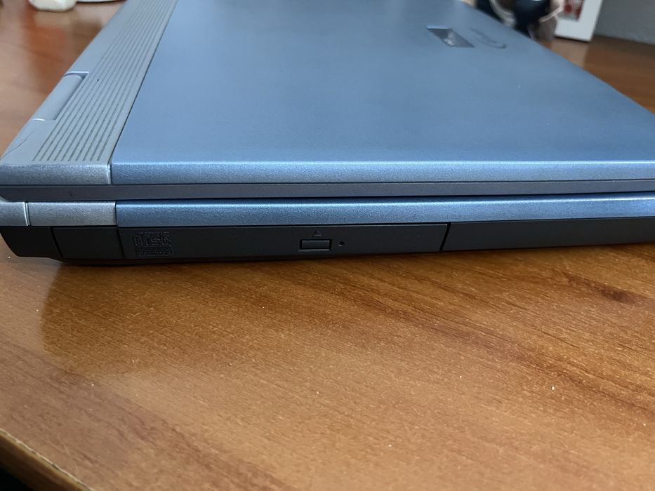 Computador Fujitsu Siemens Amilo-D