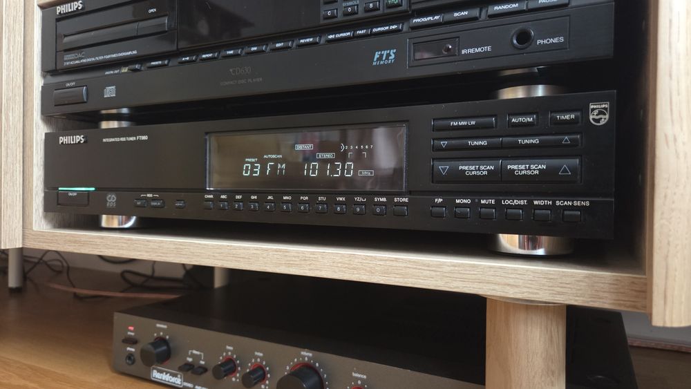 Tuner radiowy Philips FT 980