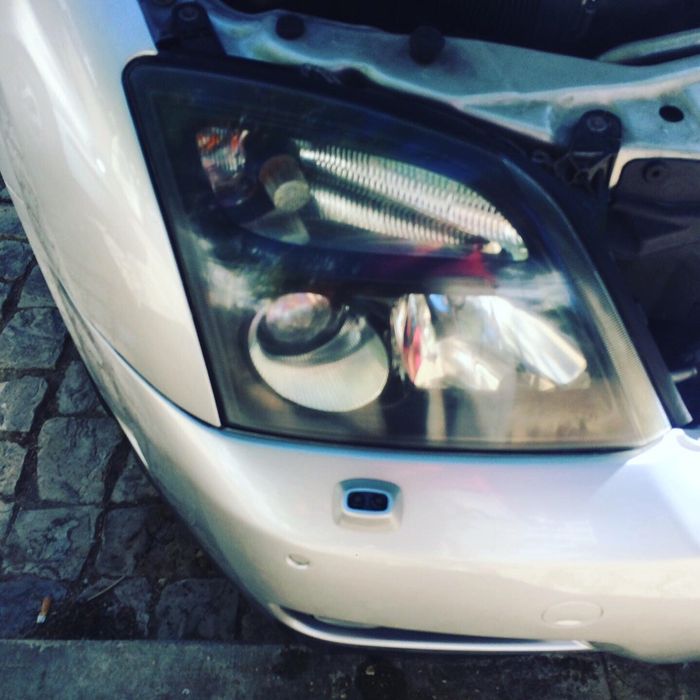 Polimento e restauro de faróis auto