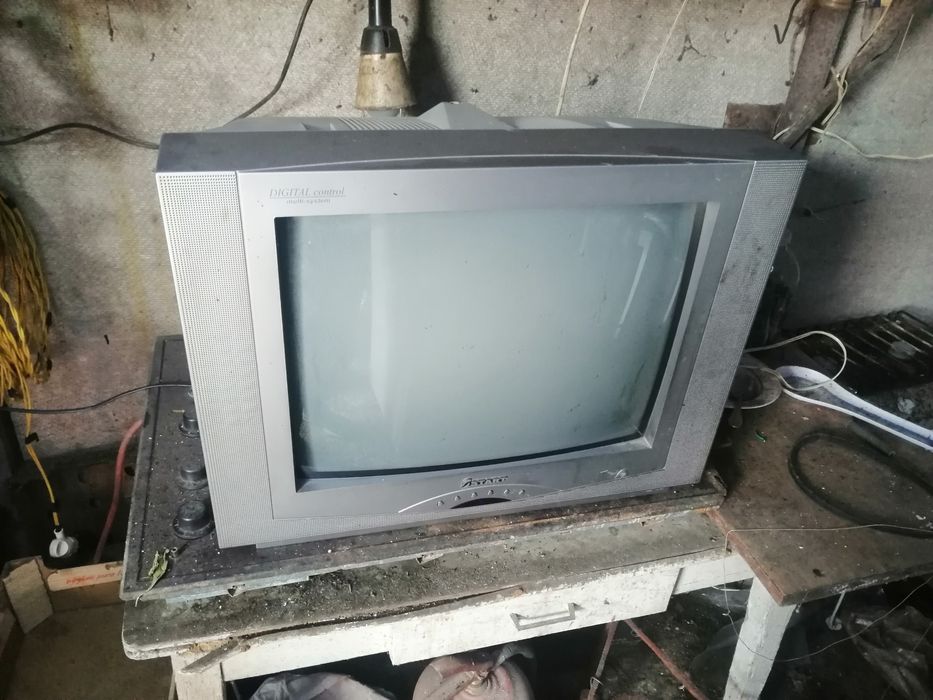 Телевизор start 52"
