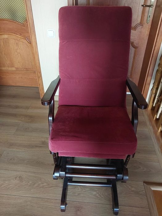 Fotel bujany, fotel do karmienia