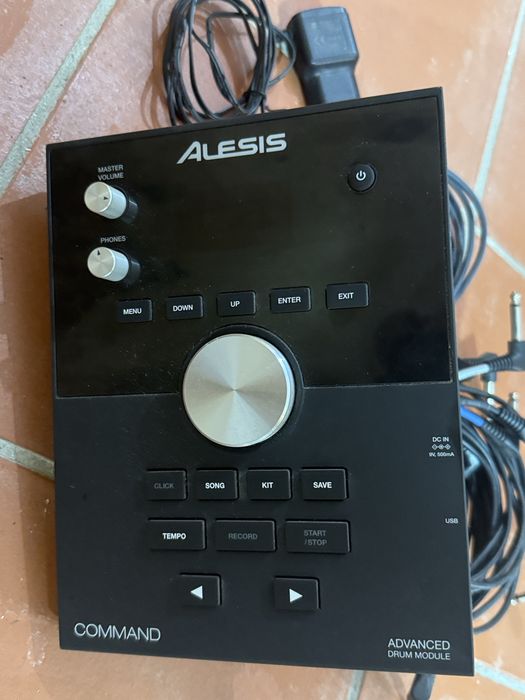 Modulo Alesis Command445796465813770241