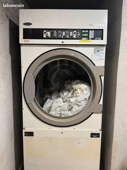 Secadoras industriais a gás 23 Kg a trabalhar na perfeição