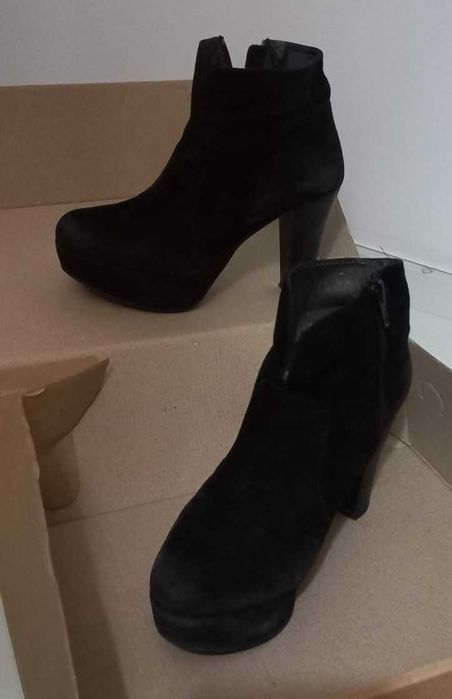 Botin Tacon Cow Preto 36 ZARA