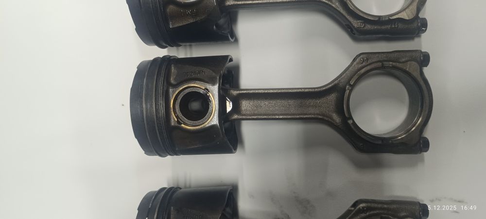 Tłok + Korbowód Opel Insignia 2.0 209KM B20DTR