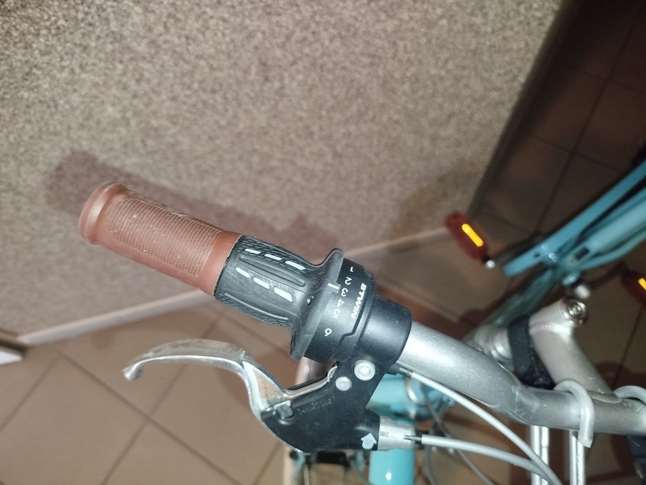 Rower miejski dla dzieci  btwin 500 dla dziewczynki 24 24'