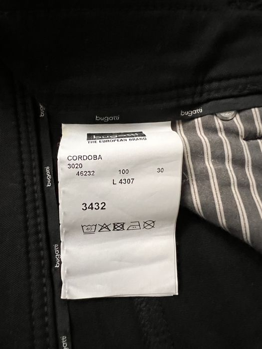 Bugatti spodnie męskie W34 L32 czarny kolor