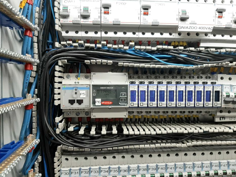 Instalacje Elektryk SmartHome Inteligentny Dom Pompa Ciepła Alarm CCTV