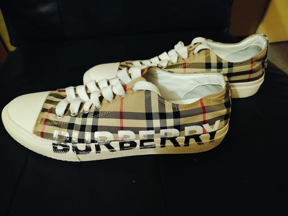 Burberry buty super