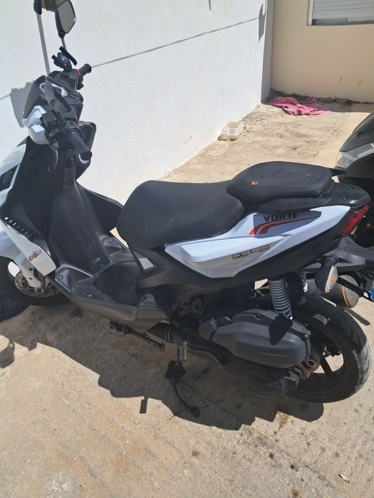 Vortex 125 cc model 2018. Running 35000 kilometers.