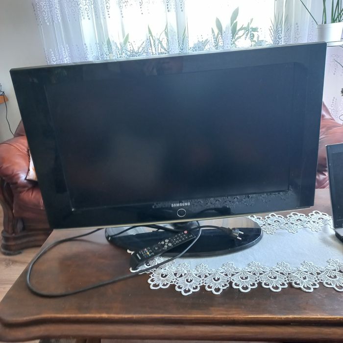 Telewizor Samsung 32 całe