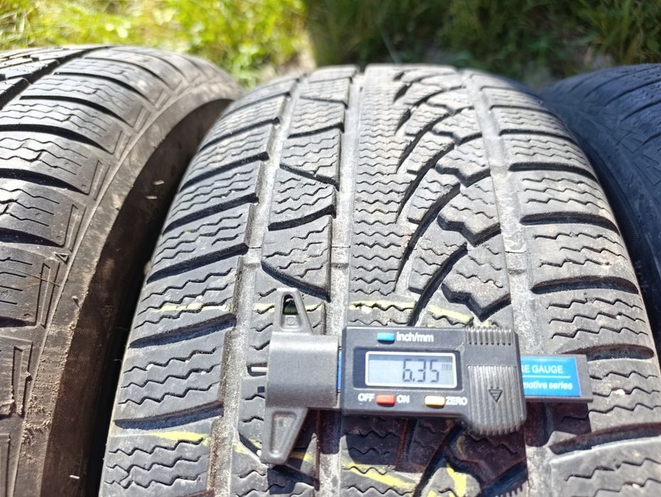 Зимові шини 235/55 R17 Petlas W651 Premiorri