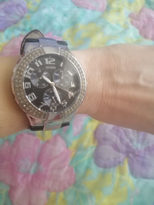 Годинник Guess.Модель w11008L2