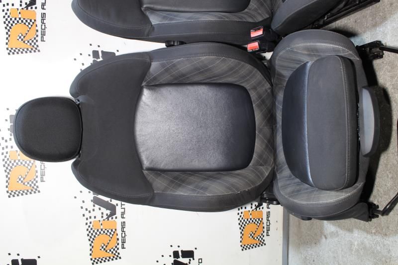 Bancos MINI Cooper de 5 Portas F55 em Pele e Tecido com Quartelas