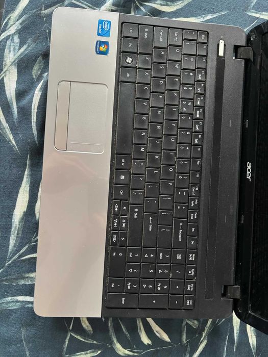 Laptop Acer 320Gb 2GB Ram Win7 15,6"