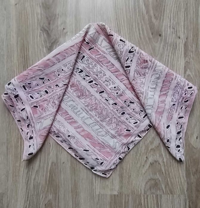 Jedwabna apaszka 100% jedwab silk pastelowa ideał