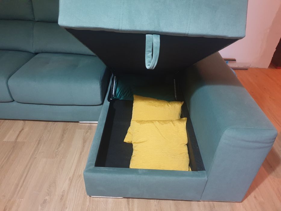 Sofá chaise longue verde