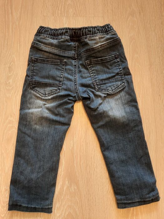 Spodnie 5 10 15 jeansowe ocieplane rozm. 98
