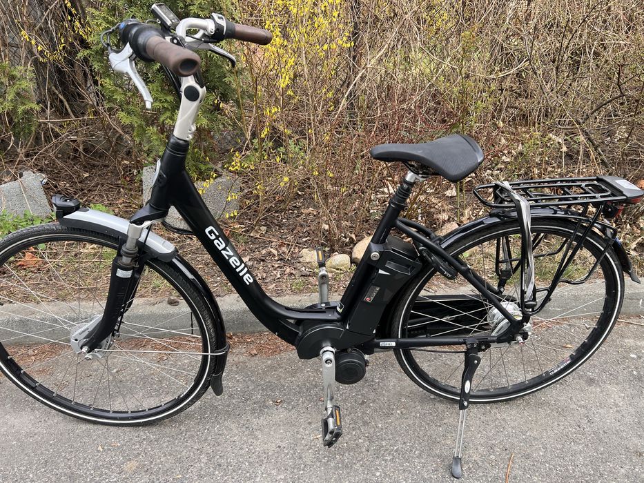 Ladny rower elektryczny GAZELLE z silnikiem centralnym IMPULSE 36v /B