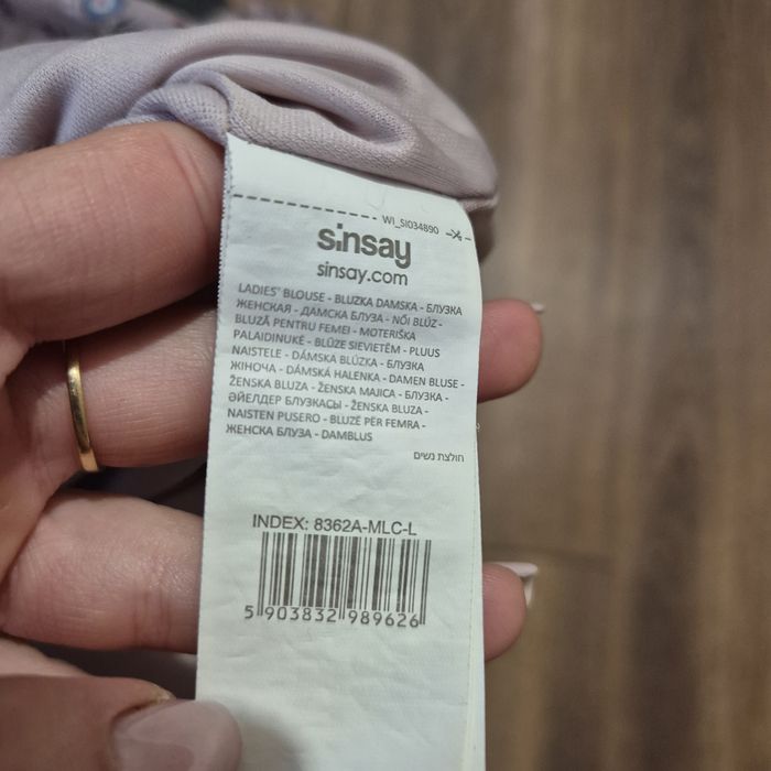 Krótka bluzeczka z rękawem top w kwiaty  rozmiar L