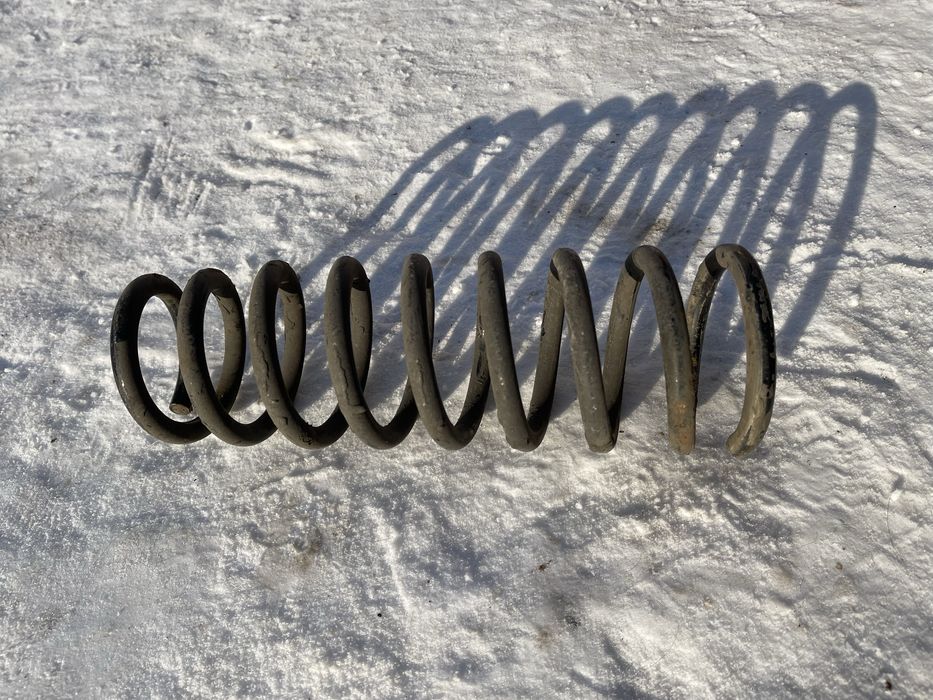 Пружина з kia ceed 2007 року, амортизатор