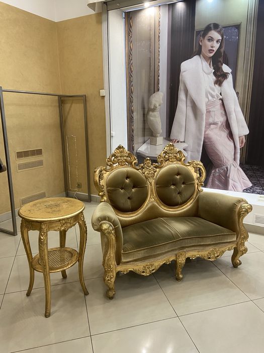 Диванчик з столтком