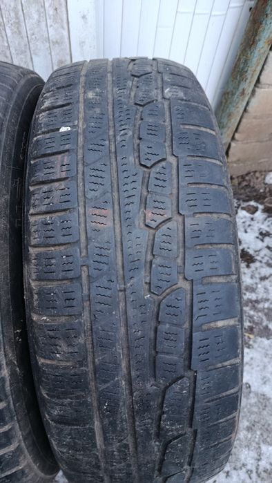Продам шіни 225/65R17 Nokian