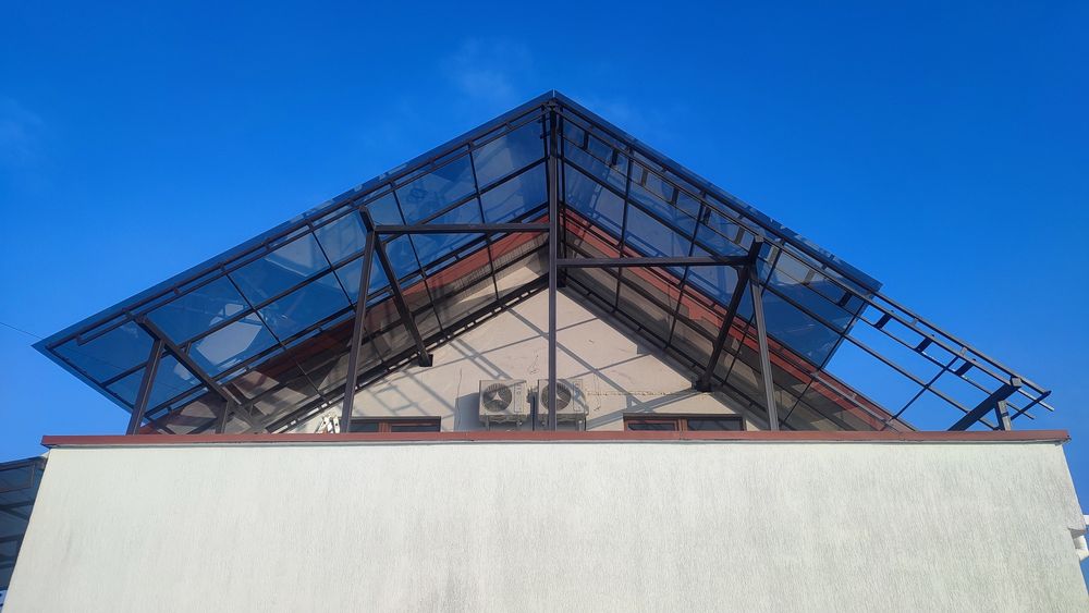 Металеві навіси. Альтанки. Ангари.