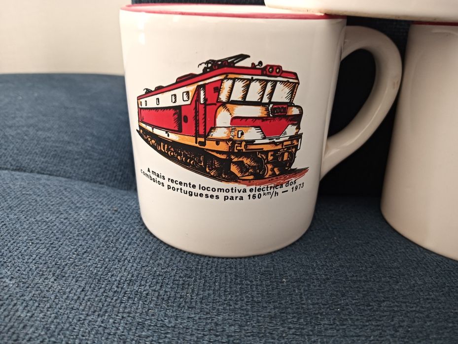 canecas cerâmica loiça coleção antigas e raras  Locomotivas  Vintage*