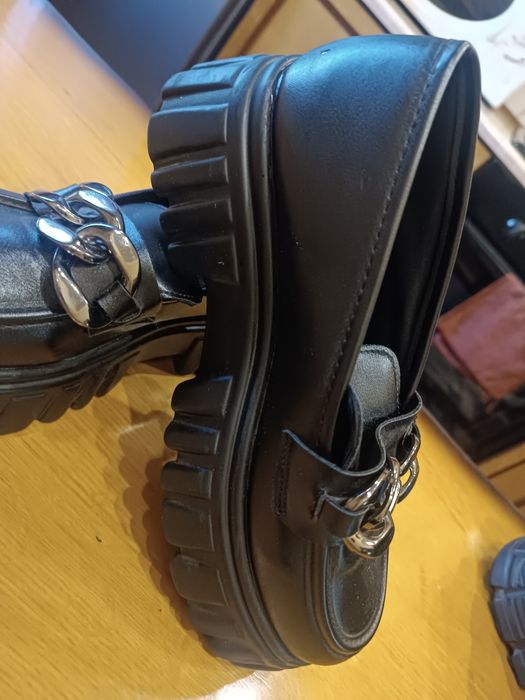 продам туфли  на танкетке